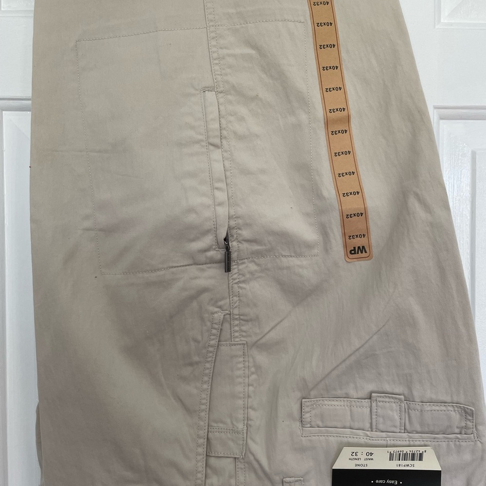 Weatherproof stone colored Mens pants 40 x 32. Brand new